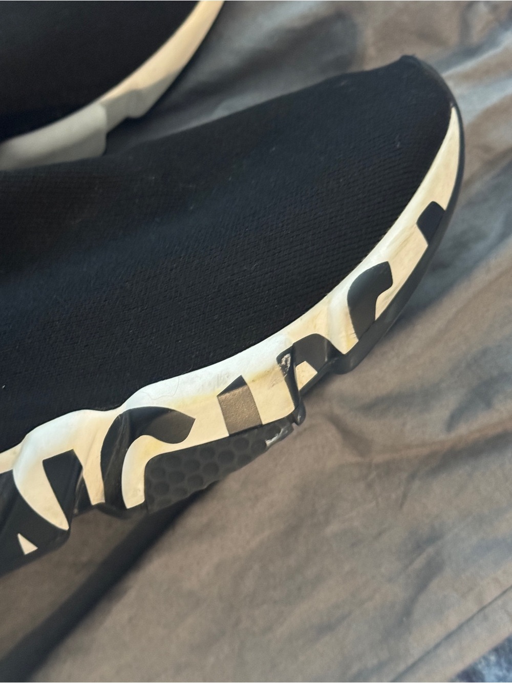 Balenciaga Speed Trainer with White Graphic Sole - Picture 5 of 7